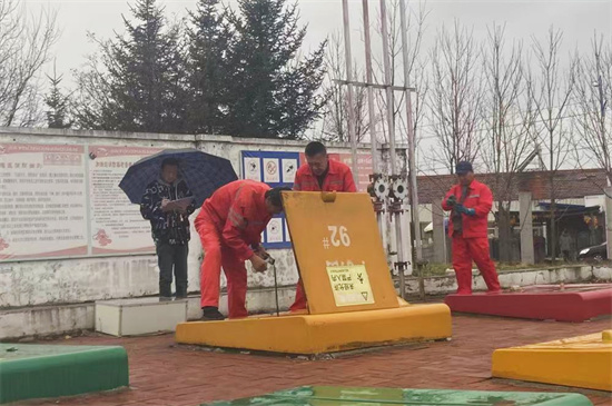 物資公司全力做好加油高峰安全保供活動 (2).jpg